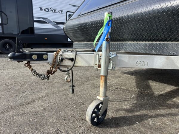 2021 Mission Trailers 101×12 Aluminum 2-Place Crossover/Hybrid w/Blackout PKG - Image 2